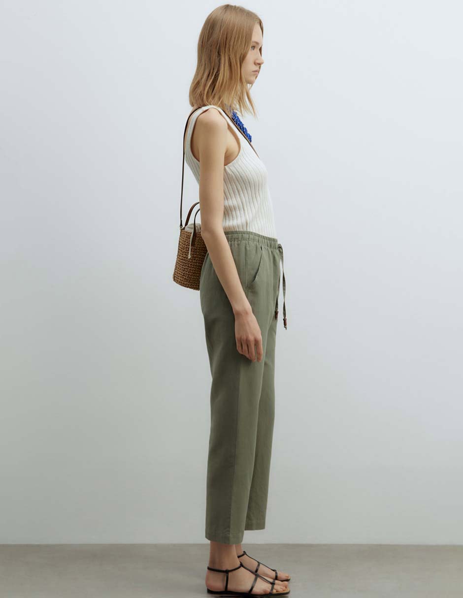 Pantalón capri straight para mujer 4